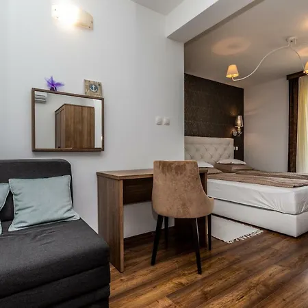 Dosen Iv Guest house