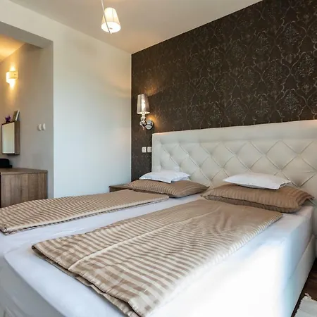 Dosen Iv Guest house Baska (Krk)